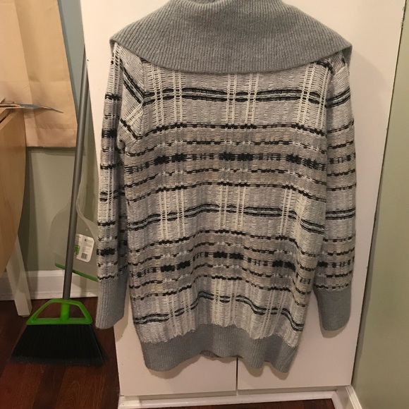 Zip Up Knit Sweater - Picture 3 of 3